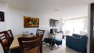 Apartamento de 3 alcobas en venta en La Granja, Bogotá, 73 m² · foto 12 de 18