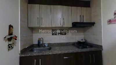 Apartamento de 3 alcobas en venta en La Granja, Bogotá, 73 m² · foto 4 de 18