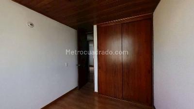Apartamento de 4 alcobas en venta en La Paz Centro, Bogotá, 91 m² · foto 3 de 19