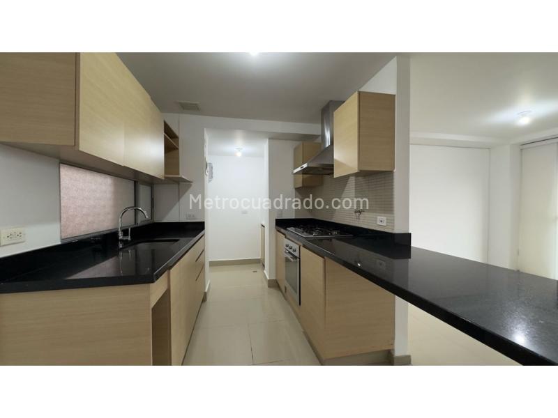 Cozy 3BR Apartment Near Parks in Santa Maria De Los Angeles - 4