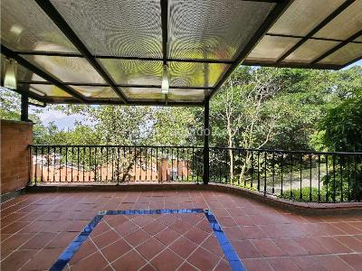 Casa de 5 alcobas en venta en El Poblado, Medellín, 270 m² · foto 11 de 20