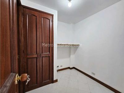 Casa de 5 alcobas en venta en El Poblado, Medellín, 270 m² · foto 18 de 20