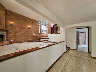 Casa de 5 alcobas en venta en El Poblado, Medellín, 270 m² · foto 4 de 20