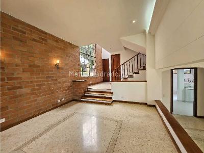 Casa de 5 alcobas en venta en El Poblado, Medellín, 270 m² · foto 6 de 20