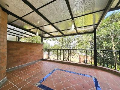 Casa de 5 alcobas en venta en El Poblado, Medellín, 270 m² · foto 8 de 20