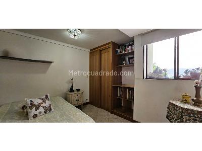 Apartamento de 3 alcobas en venta en San Lucas, Medellín, 240 m² · foto 3 de 20