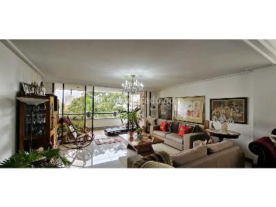 Apartamento de 3 alcobas en venta en San Lucas, Medellín, 240 m² · foto 6 de 20