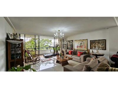Apartamento de 3 alcobas en venta en San Lucas, Medellín, 240 m² · foto 10 de 20