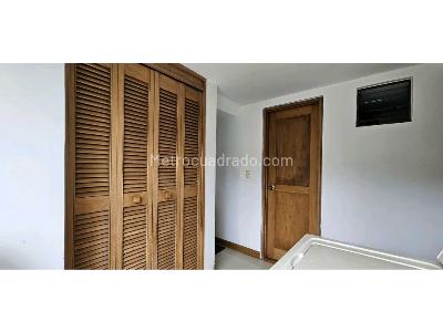 Apartamento de 3 alcobas en venta en San Lucas, Medellín, 240 m² · foto 19 de 20