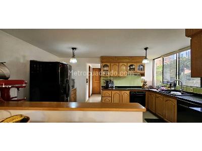 Apartamento de 3 alcobas en venta en San Lucas, Medellín, 240 m² · foto 20 de 20