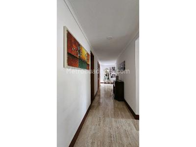 Apartamento en venta en Laureles, Medellín · foto 13 de 20