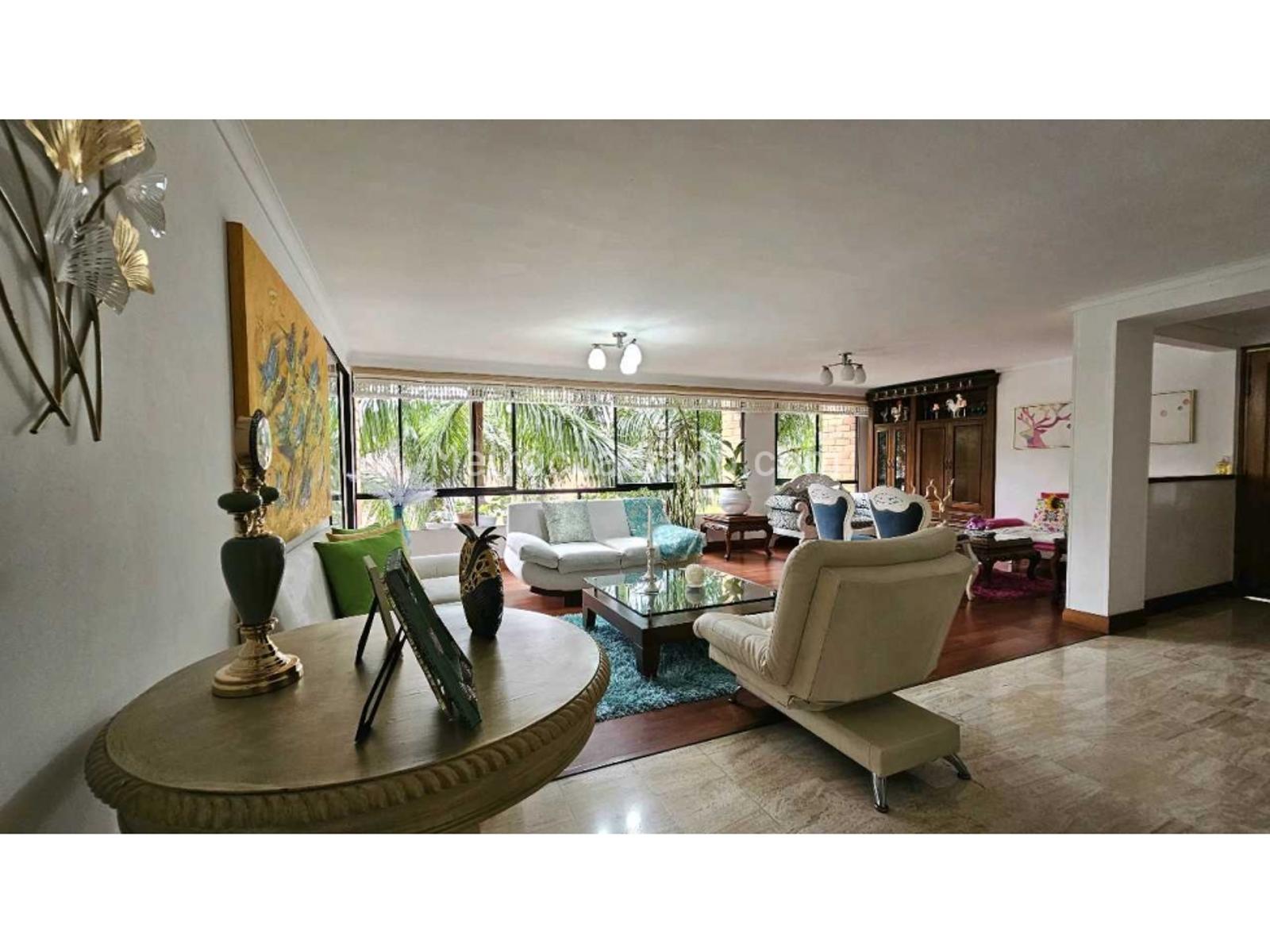 Apartamento de 4 habitaciones en venta en Laureles, Medellín — imagen 1 de 20