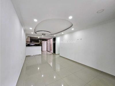 Casa de 3 alcobas en venta en El Porvenir, Rionegro, 174 m² · foto 2 de 20