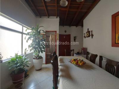 Apartamento de 4 alcobas en venta en Laureles, Medellín, 100 m² · foto 3 de 20