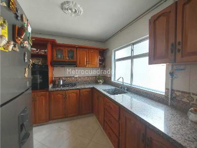 Apartamento de 4 alcobas en venta en Laureles, Medellín, 100 m² · foto 5 de 20