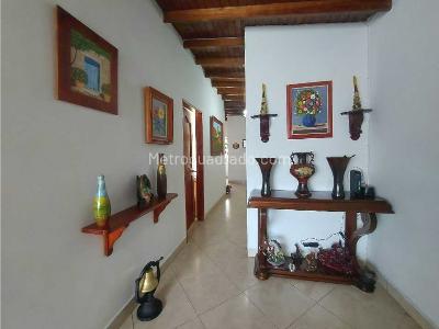 Apartamento de 4 alcobas en venta en Laureles, Medellín, 100 m² · foto 7 de 20