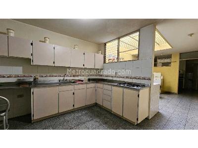 Casa de 5 alcobas en venta en Belen Nogal, Medellín, 225 m² · foto 7 de 20