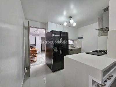 Casa de 3 alcobas en venta en Simon Bolivar, Medellín, 180 m² · foto 9 de 20