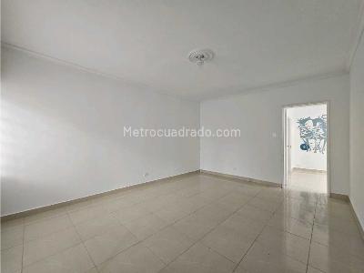 Casa de 5 alcobas en venta en Belen Rosales, Medellín, 359 m² · foto 2 de 20
