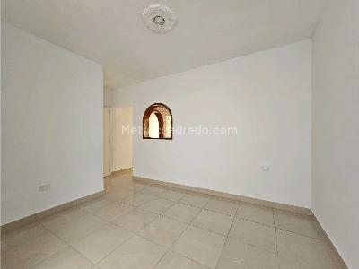 Casa de 5 alcobas en venta en Belen Rosales, Medellín, 359 m² · foto 7 de 20