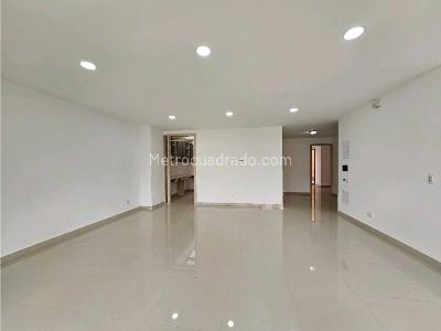 Apartamento de 3 alcobas en venta en Belen Alameda, Medellín, 132 m² · foto 8 de 20