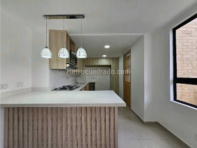 Apartamento de 3 alcobas en venta en Belen Alameda, Medellín, 132 m² · foto 9 de 20
