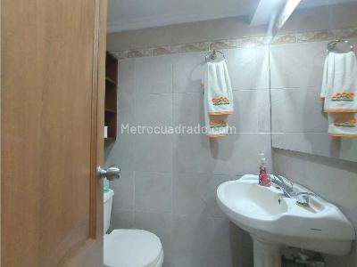 Apartamento en venta en Laureles, Medellín · foto 17 de 20