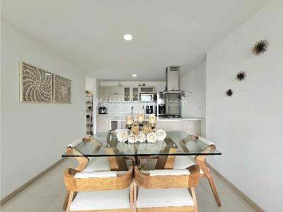 Apartamento de 3 alcobas en venta en La Navarra, Bello, 88 m² · foto 7 de 20