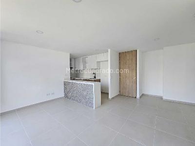 Apartamento de 3 alcobas en venta en Sabaneta, Sabaneta, 76 m² · foto 2 de 20