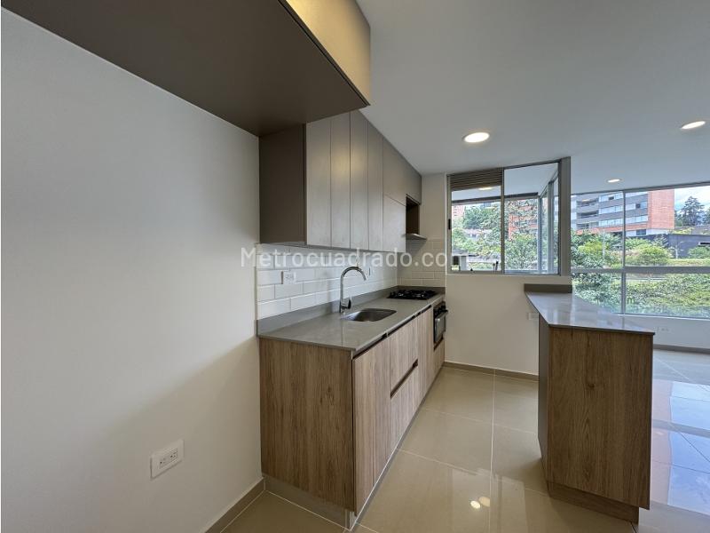Piso – Medellín - Más