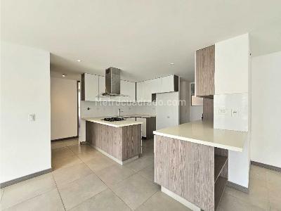 Apartamento de 3 alcobas en venta en Bosques De Zuñiga, Envigado, 114 m² · foto 6 de 20