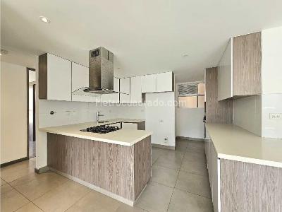 Apartamento de 3 alcobas en venta en Bosques De Zuñiga, Envigado, 114 m² · foto 11 de 20