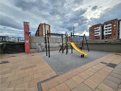 Apartamento en venta en Los Colores, Medellín · foto 18 de 19