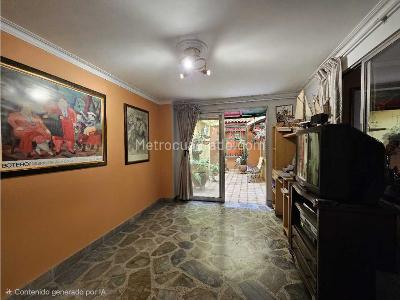 Apartamento de 3 alcobas en venta en Laureles, Medellín, 154 m² · foto 9 de 20