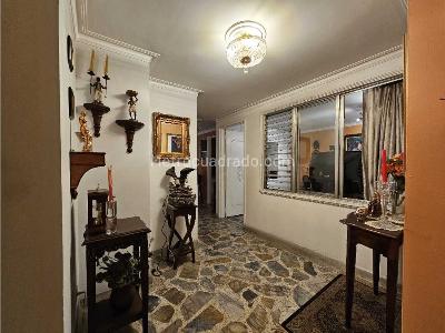 Apartamento de 3 alcobas en venta en Laureles, Medellín, 154 m² · foto 12 de 20
