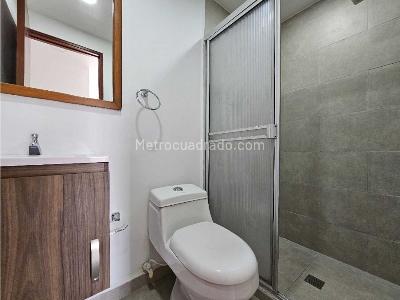 Apartamento en venta en Los Colores, Medellín · foto 8 de 20
