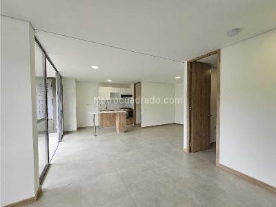 Apartamento de 2 alcobas en venta en Loma De San Jose, Sabaneta, 72 m² · foto 16 de 20
