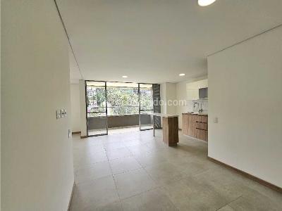 Apartamento de 2 alcobas en venta en Loma De San Jose, Sabaneta, 72 m² · foto 2 de 20