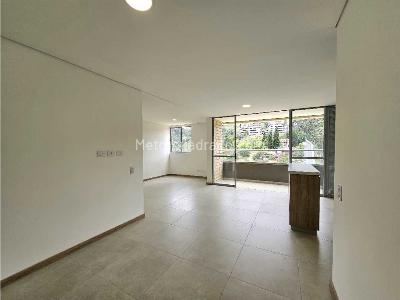 Apartamento de 2 alcobas en venta en Loma De San Jose, Sabaneta, 72 m² · foto 3 de 20