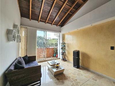 Apartamento de 3 alcobas en venta en La Castellana, Medellín, 112 m² · foto 3 de 20
