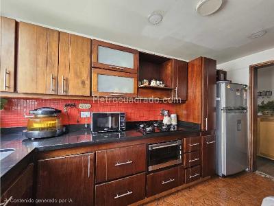 Apartamento de 3 alcobas en venta en Laureles, Medellín, 107 m² · foto 10 de 20