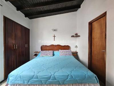 Apartamento de 3 alcobas en venta en Laureles, Medellín, 107 m² · foto 18 de 20