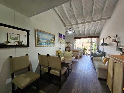Apartamento de 3 alcobas en venta en Laureles, Medellín, 107 m² · foto 2 de 20