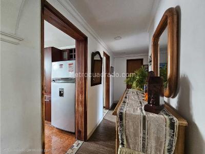 Apartamento de 3 alcobas en venta en Laureles, Medellín, 107 m² · foto 7 de 20