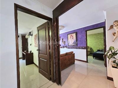 Apartamento de 3 alcobas en venta en Laureles, Medellín, 174 m² · foto 14 de 20