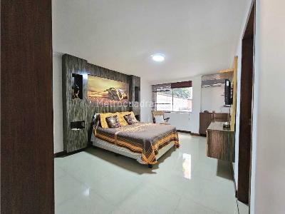 Apartamento de 3 alcobas en venta en Laureles, Medellín, 174 m² · foto 20 de 20
