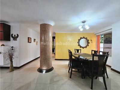 Apartamento de 3 alcobas en venta en Laureles, Medellín, 174 m² · foto 5 de 20