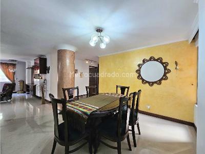 Apartamento de 3 alcobas en venta en Laureles, Medellín, 174 m² · foto 6 de 20