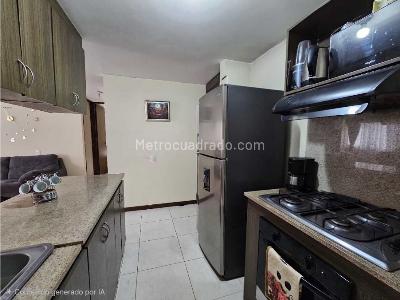 Apartamento en venta en Los Colores, Medellín · foto 15 de 19