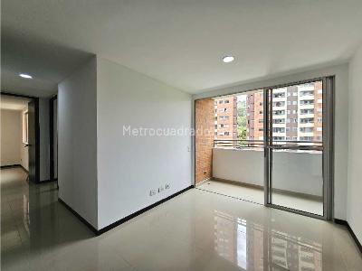 Apartamento de 3 alcobas en venta en Asdesillas, Sabaneta, 65 m² · foto 5 de 20